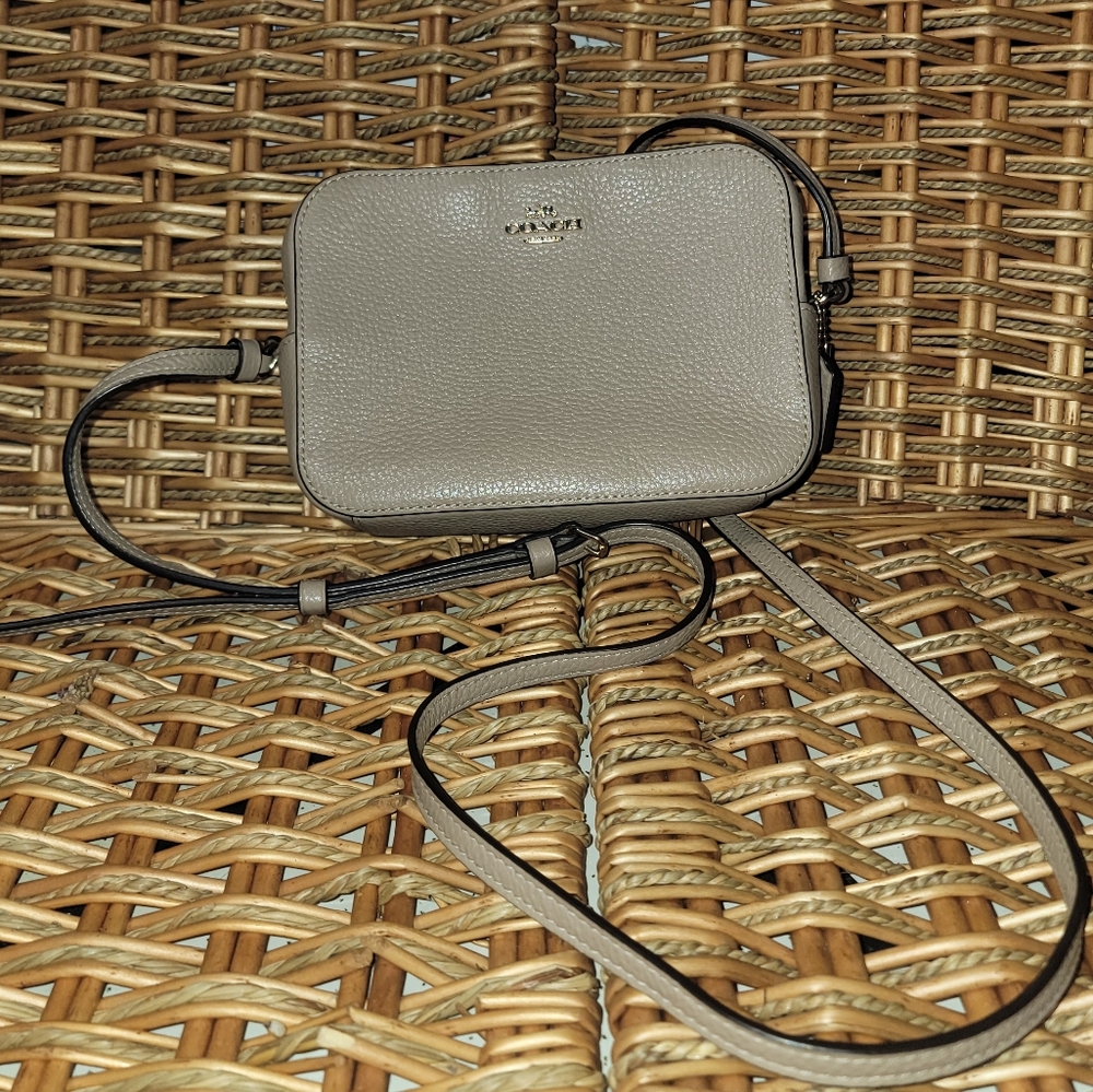 Coach Mini Pebble Leather Camera Bag Crossbody Beige Taupe Handbag 87734